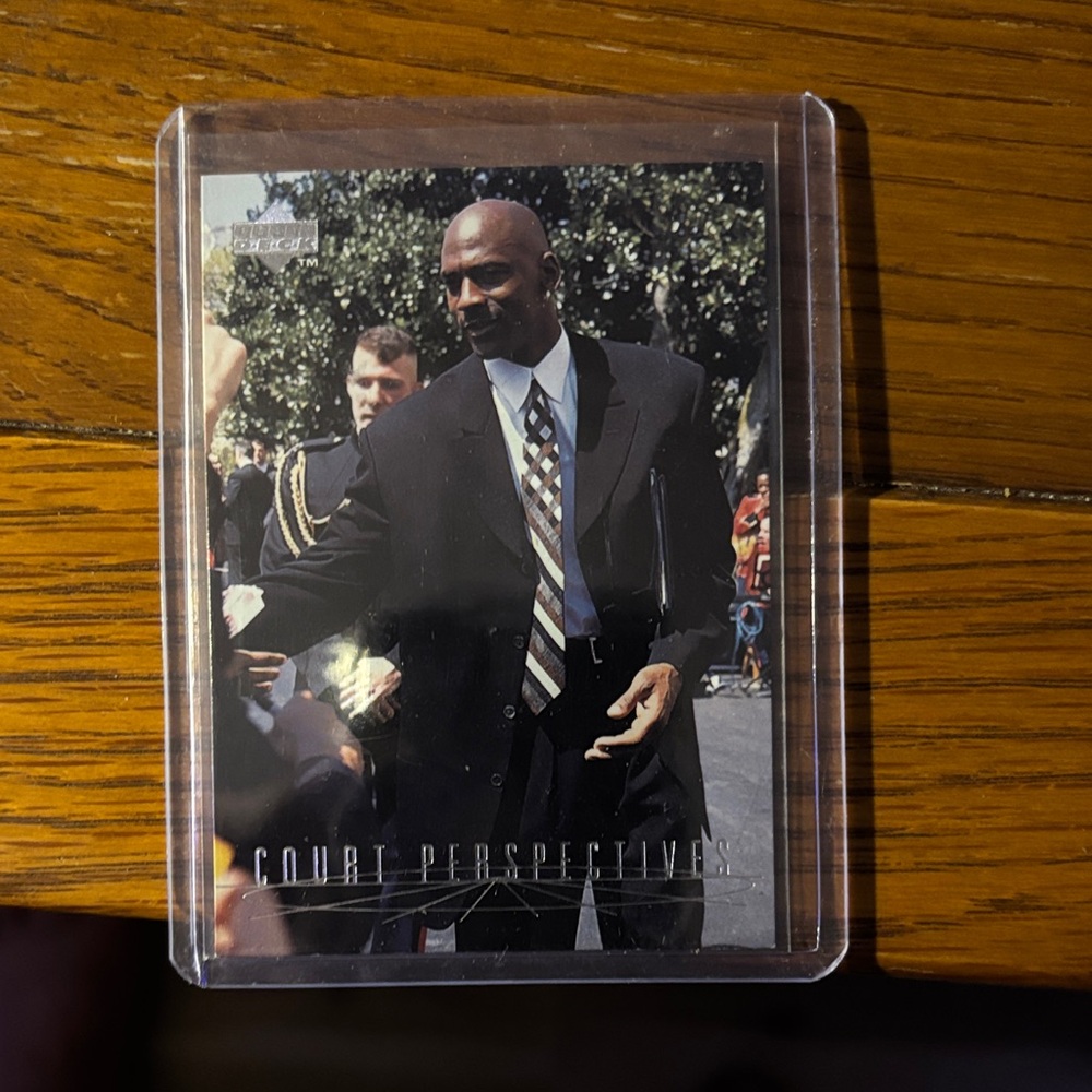 Michael Jordan ! Rare ! Mint! Court Perspectives Trading Card